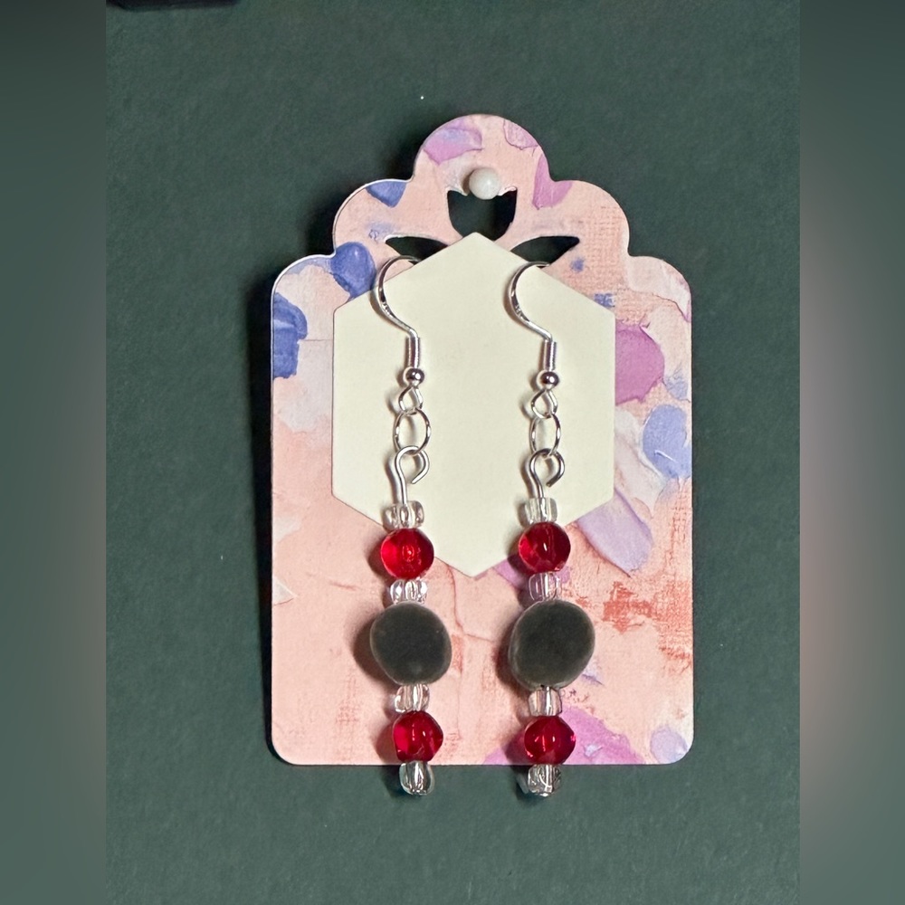 Mgambo seed/Velvet Seed/ Hua Weleweka with red bead earrings.